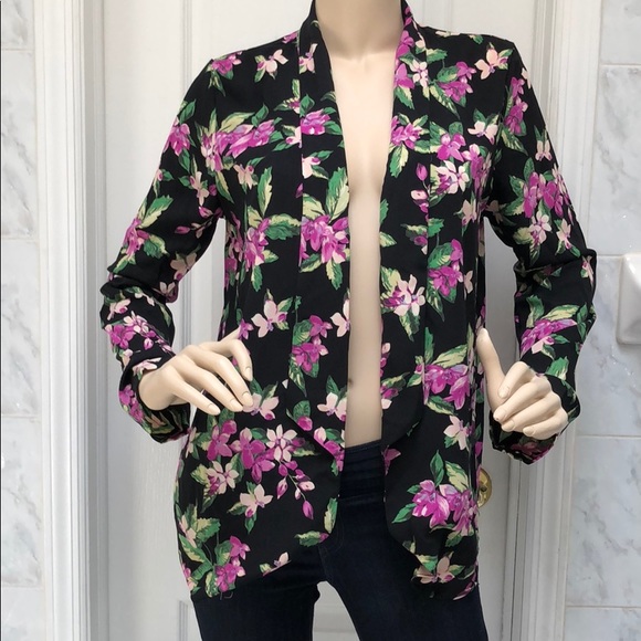 FLORAL BLACK CARDIGAN - Picture 4 of 7